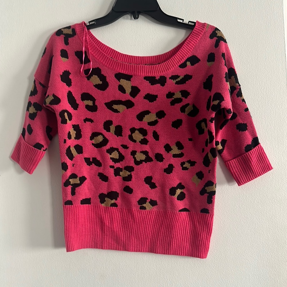 Leopard off the shoulder lightweight sweater